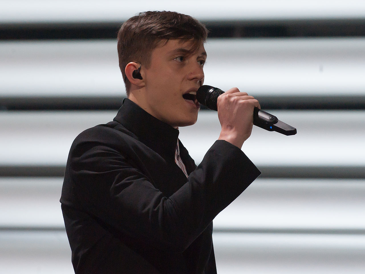 _loic_nottet_1712_2015_wc