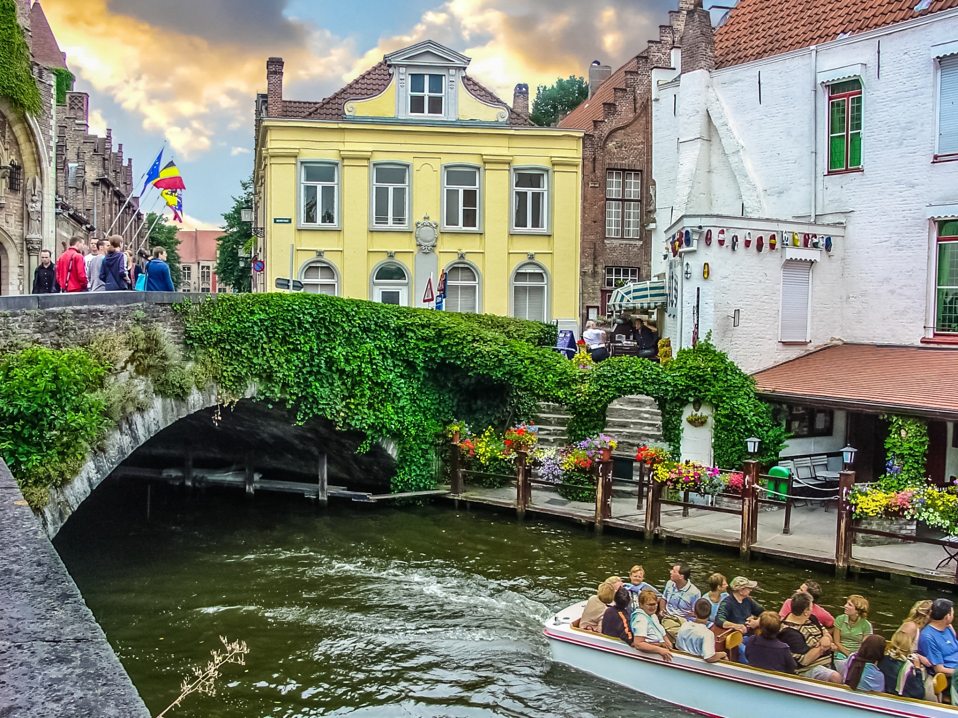 bruges-canal