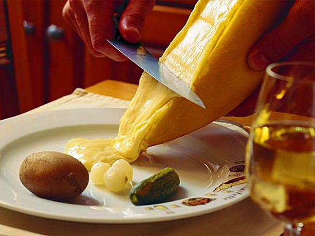 raclette_et_vin_de_savoie